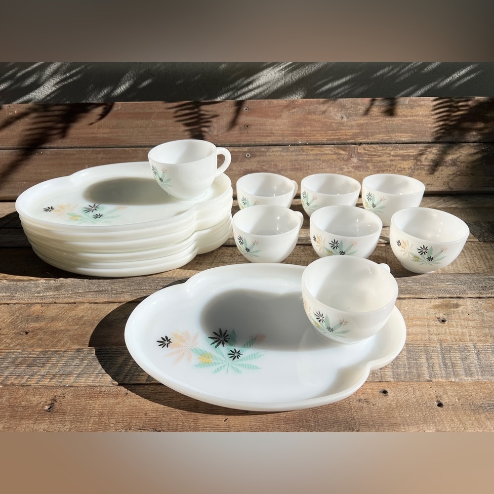 Federal Milk Glass 
Patio Snack Plate & Tea Cup Set